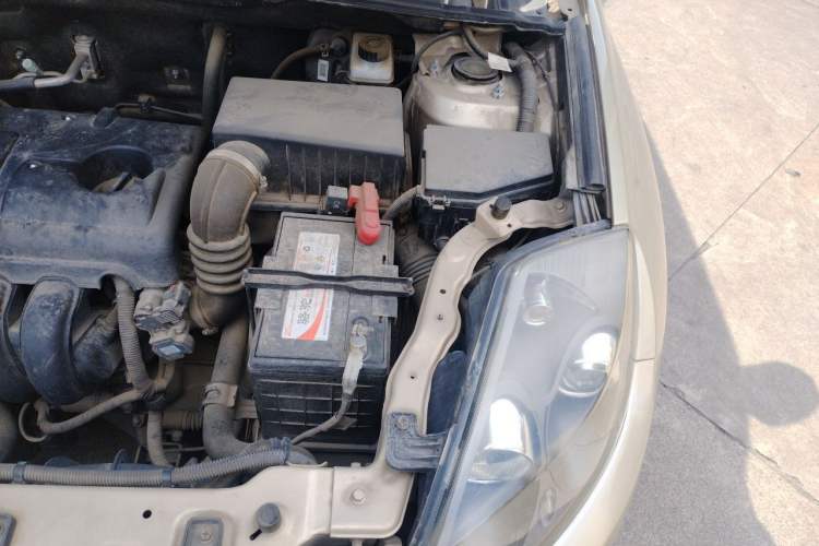 Used Geely Auto GX7 2015 Classic Edition 1.8L Manual Elite Model China IV Engine Bay Left