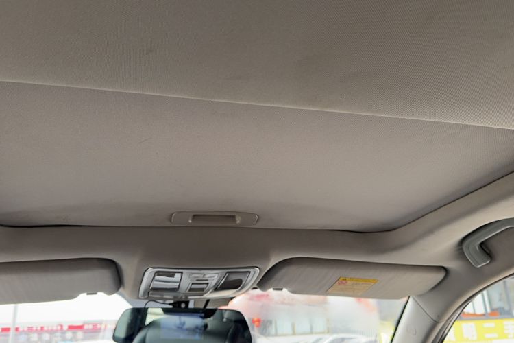 Used Geely Auto GX7 2015 Classic Edition 1.8L Manual Elite Model China V Standard Headliner