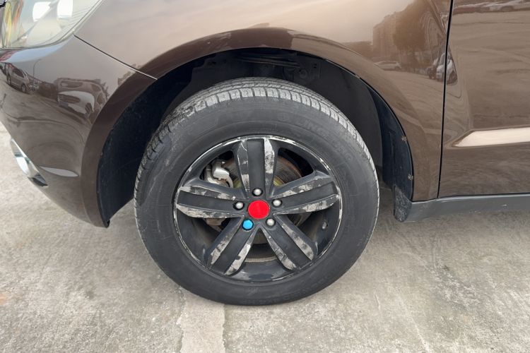 Used Geely Auto GX7 2015 Classic Edition 1.8L Manual Elite Model China V Standard Left Front Wheel Hub