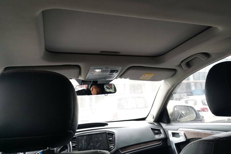 Used Geely Auto GX9 2014 2.4L Automatic Two-Wheel Drive Luxury Version Headliner