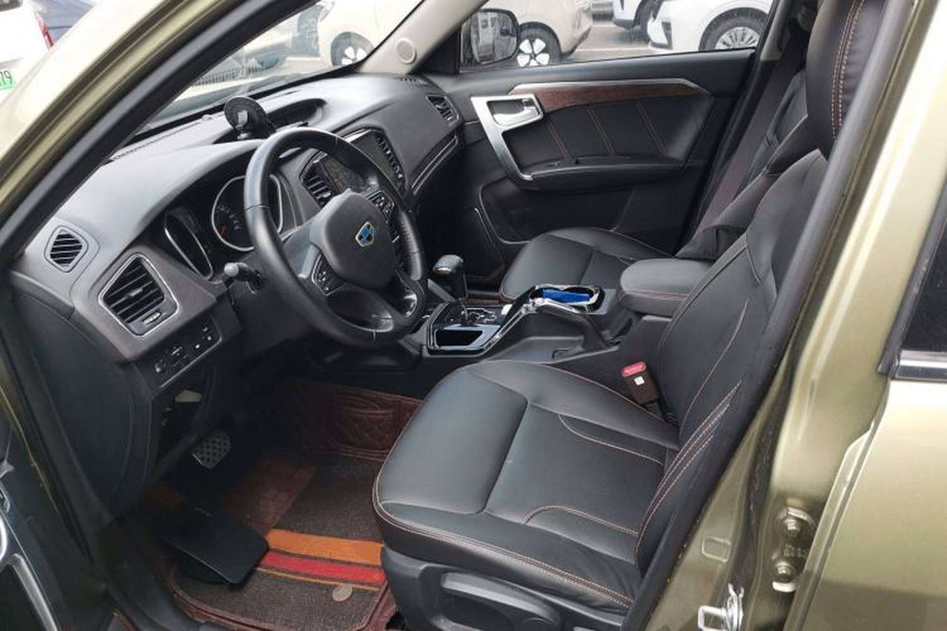Used Geely Auto GX9 2014 2.4L Automatic Two-Wheel Drive Luxury Version Left Front Seat