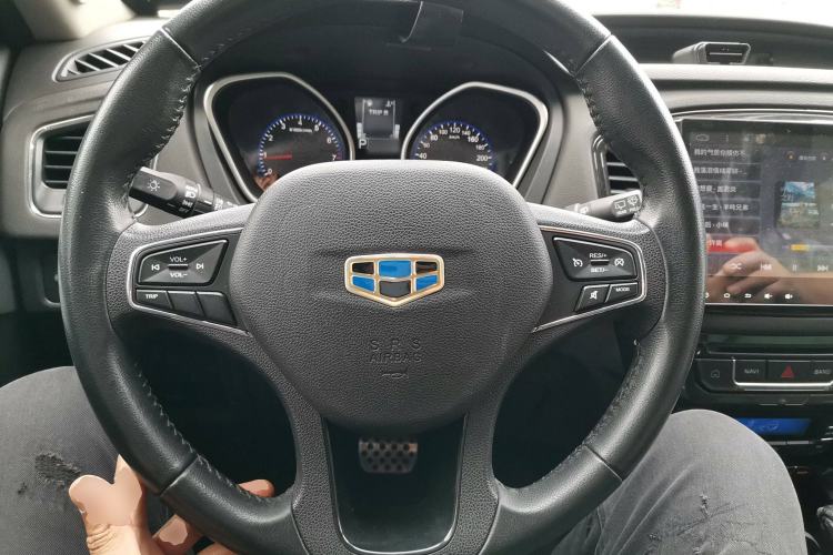 Used Geely Auto GX9 2014 2.4L Automatic Two-Wheel Drive Luxury Version Steering Wheel