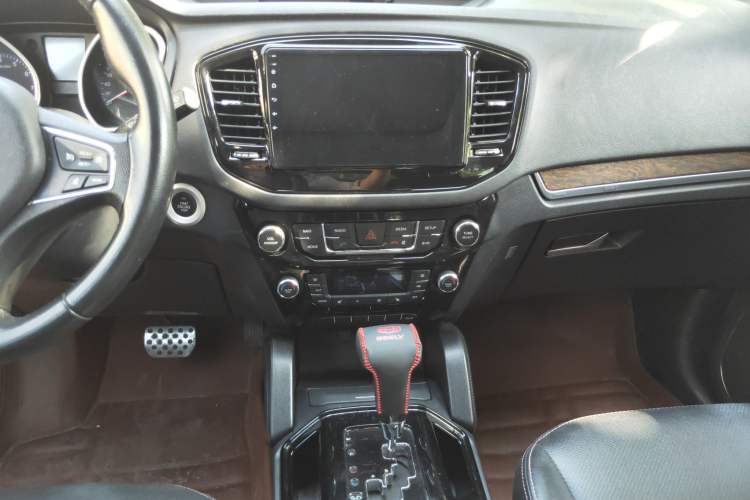 Used Geely Auto GX9 2014 2.4L Automatic Two-Wheel Drive Prestige Version Audio And AC Panel