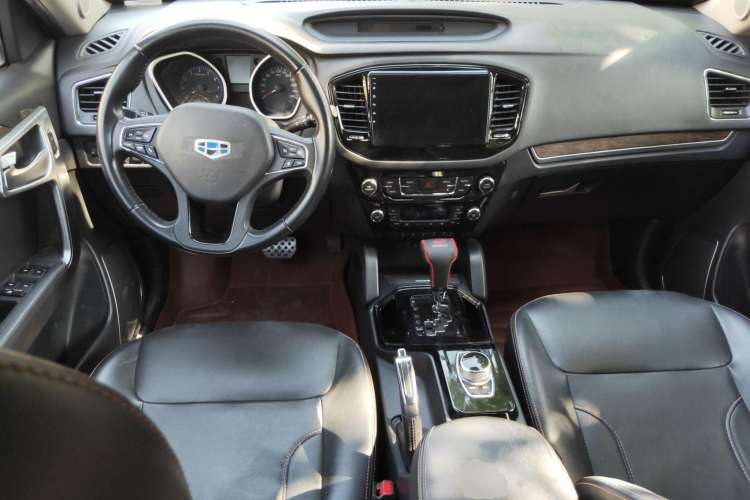Used Geely Auto GX9 2014 2.4L Automatic Two-Wheel Drive Prestige Version Center Console