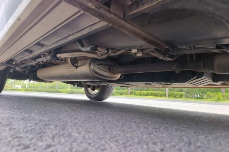 Used Geely Auto GX9 2014 2.4L Automatic Two-Wheel Drive Prestige Version Chassis Front Right