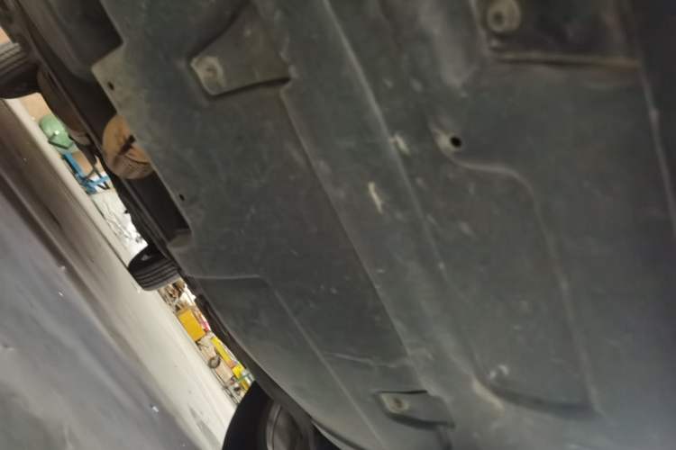 Used Geely Auto GX9 2014 2.4L Automatic Two-Wheel Drive Luxury Version Chassis Front