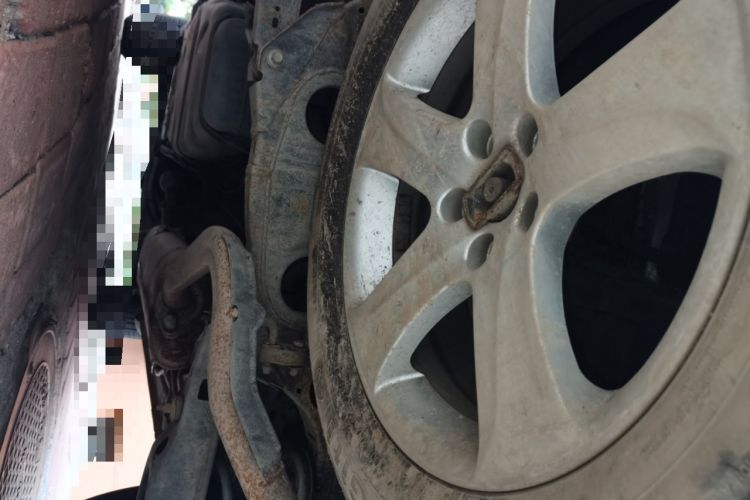 Used Geely Auto GX9 2014 2.4L Manual Two-Wheel Drive Luxury Version Chassis Rear