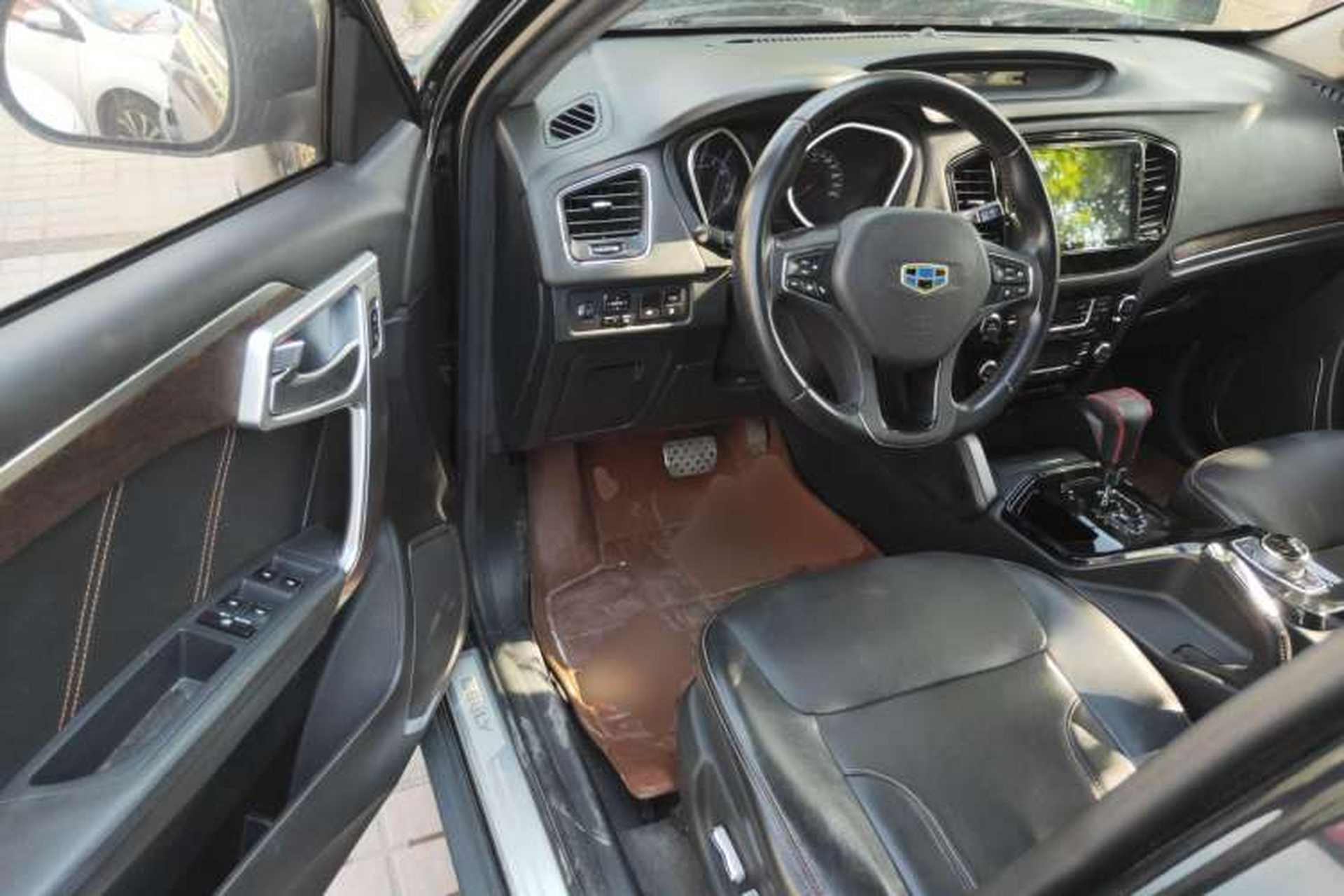 Used Geely Auto GX9 2014 2.4L Automatic Two-Wheel Drive Prestige Version Driver Seat