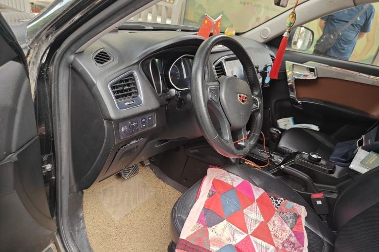 Used Geely Auto GX9 2014 2.4L Manual 4x4 Prestige Edition Driver Seat
