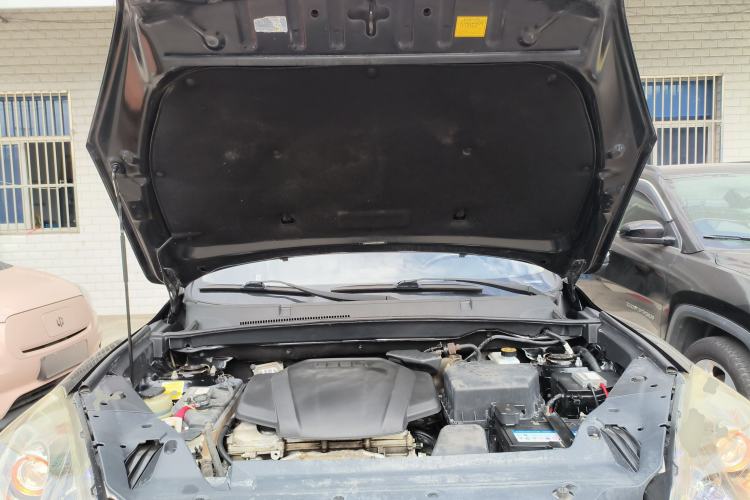 Used Geely Auto GX9 2014 2.4L Automatic Two-Wheel Drive Deluxe Model Engine Bay