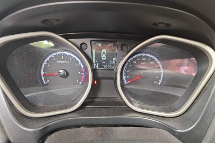 Used Geely Auto GX9 2014 2.4L Manual 4x4 Prestige Edition Instrument Cluster