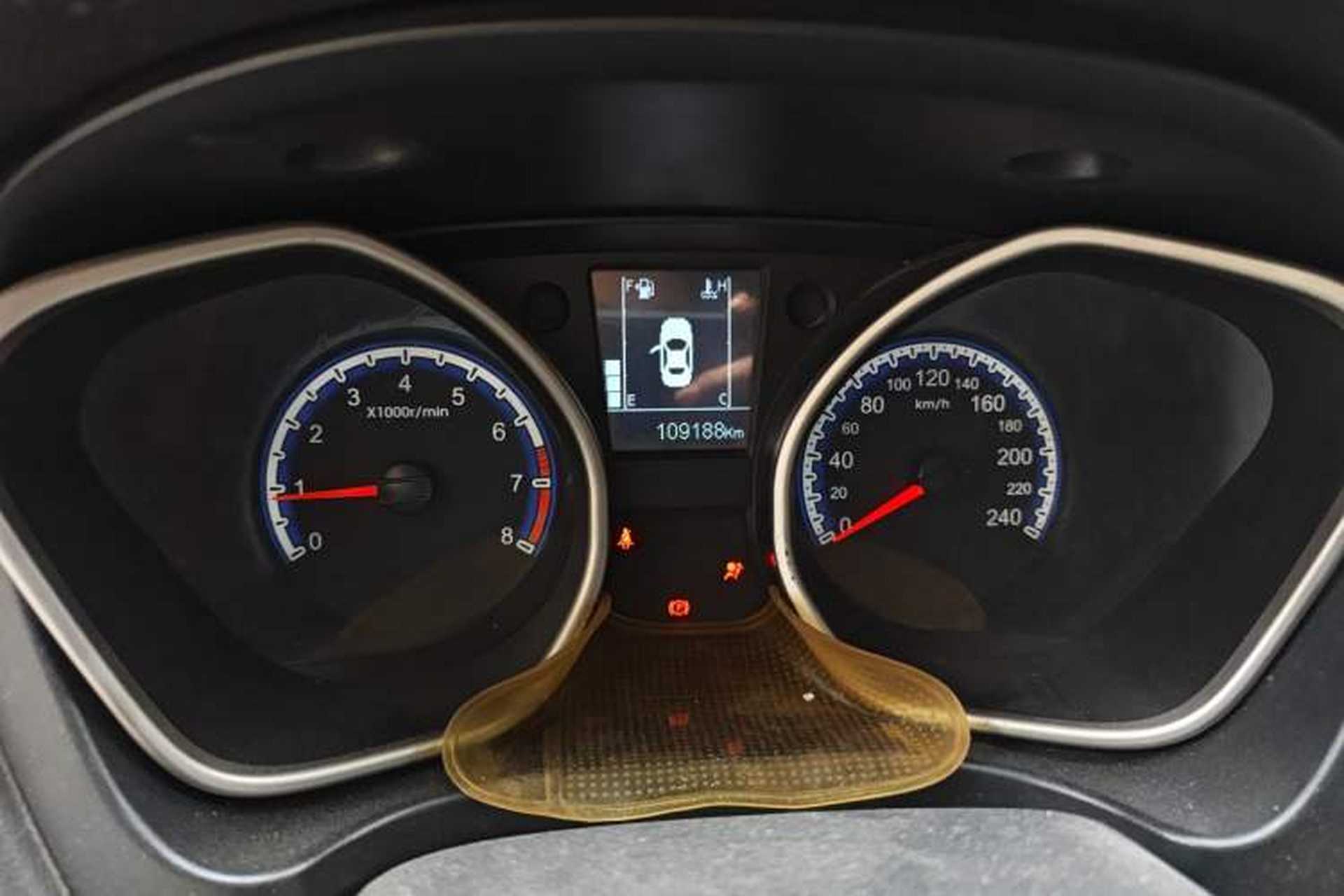 Used Geely Auto GX9 2014 2.4L Manual Two-Wheel Drive Luxury Version Instrument Cluster