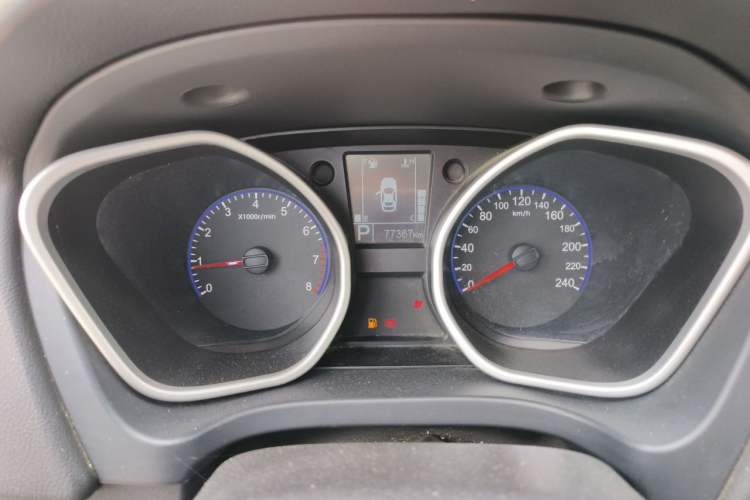 Used Geely Auto GX9 2014 2.4L Automatic Two-Wheel Drive Prestige Version Instrument Cluster