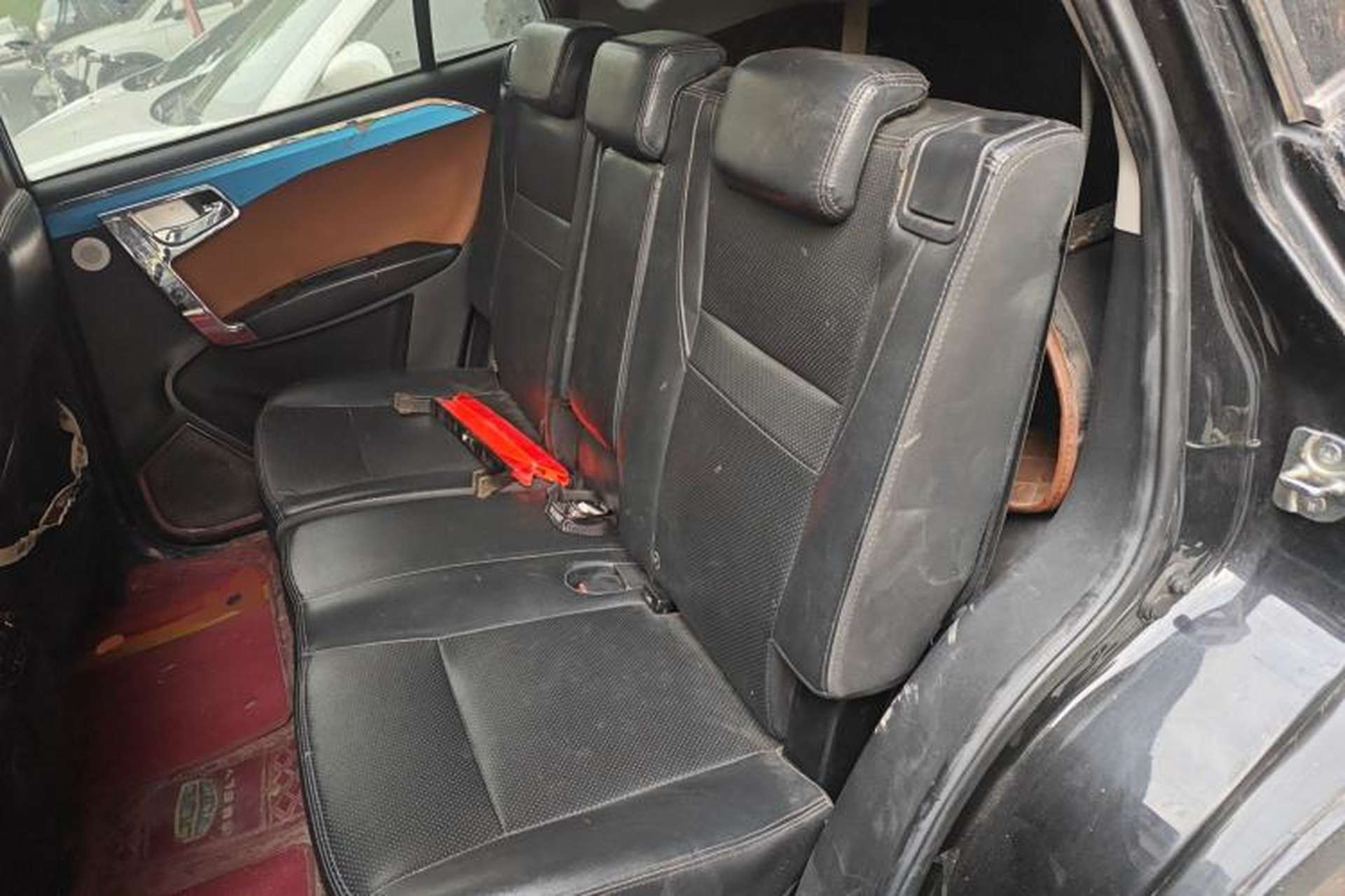 Used Geely Auto GX9 2014 2.4L Manual Two-Wheel Drive Luxury Version Left Rear Seat