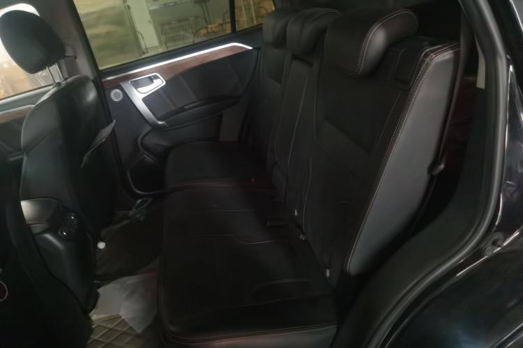 Used Geely Auto GX9 2014 2.4L Automatic Two-Wheel Drive Luxury Version Left Rear Seat