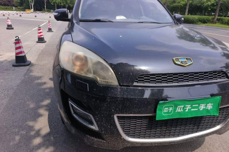 Used Geely Auto GX9 2014 2.4L Automatic Two-Wheel Drive Prestige Version Right Front Headlight