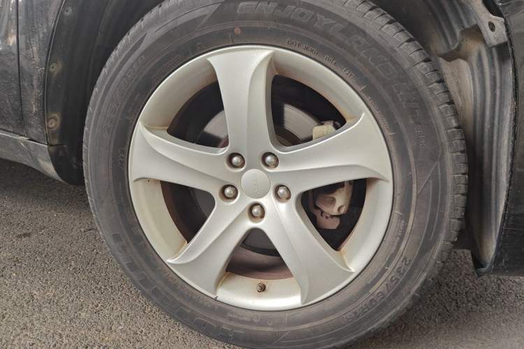 Used Geely Auto GX9 2014 2.4L Manual 4x4 Prestige Edition Right Front Wheel Hub