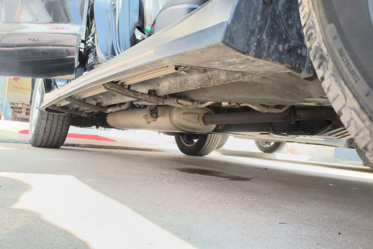 Used Geely Auto GX9 2014 2.4L Automatic Two-Wheel Drive Deluxe Model Right Side Sill