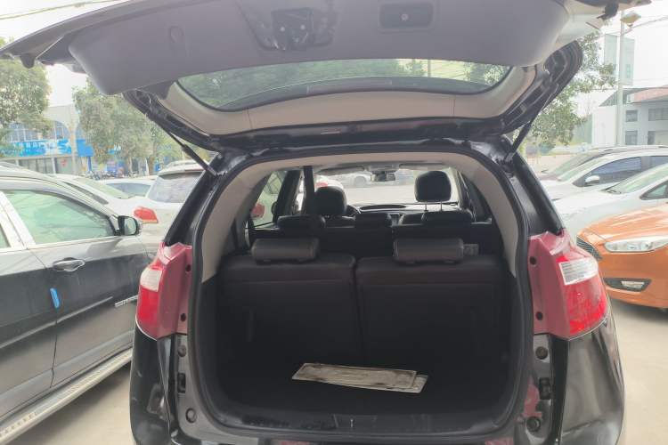 Used Geely Auto GX9 2014 2.4L Automatic Two-Wheel Drive Deluxe Model Trunk