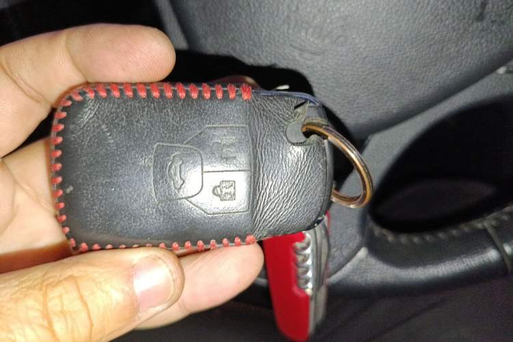 Used Geely Auto GX9 2014 2.4L Automatic Two-Wheel Drive Prestige Version Vehicle Key