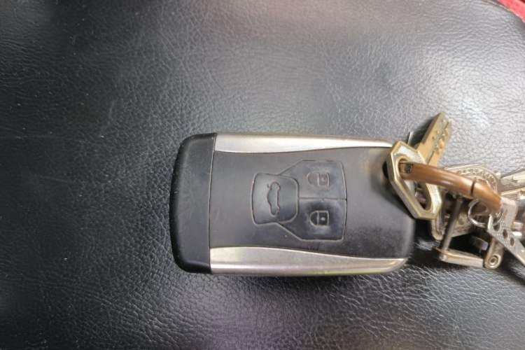 Used Geely Auto GX9 2014 2.4L Automatic Two-Wheel Drive Prestige Version Vehicle Key