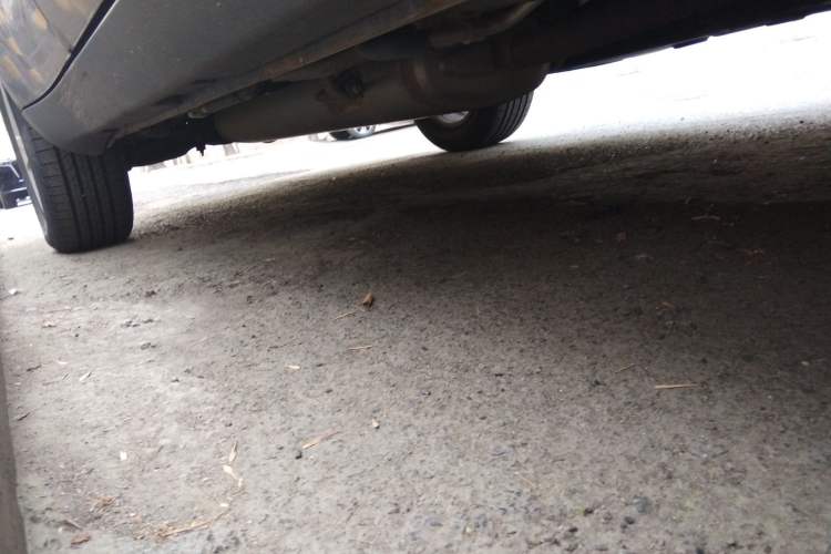 Used Geely Auto GX9 2014 2.4L Automatic Two-Wheel Drive Prestige Version Chassis Front Right