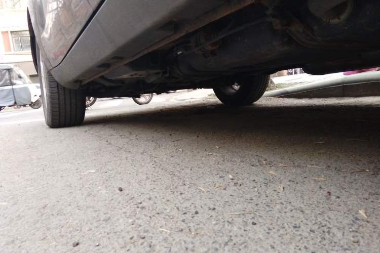 Used Geely Auto GX9 2014 2.4L Automatic Two-Wheel Drive Prestige Version Chassis Rear Left