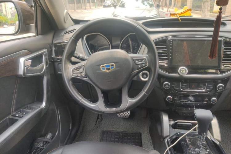 Used Geely Auto GX9 2014 2.4L Automatic Two-Wheel Drive Prestige Version Steering Wheel