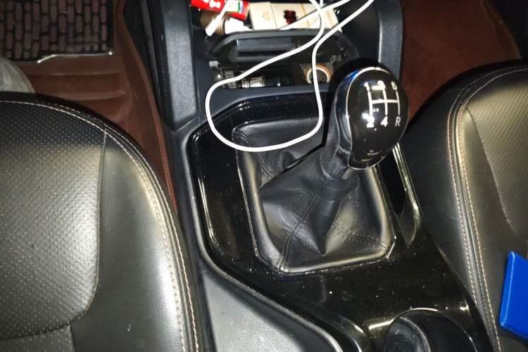 Used Geely Auto GX9 2014 2.4L Manual 4x4 Prestige Edition Gear Lever