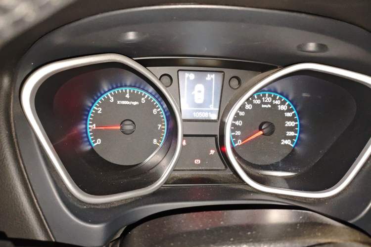 Used Geely Auto GX9 2014 2.4L Manual 4x4 Prestige Edition Instrument Cluster