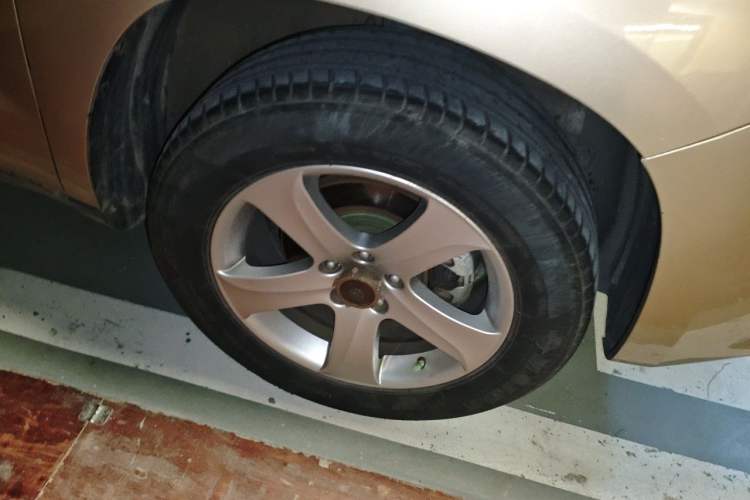 Used Geely Auto GX9 2014 2.4L Manual 4x4 Prestige Edition Right Front Wheel Hub