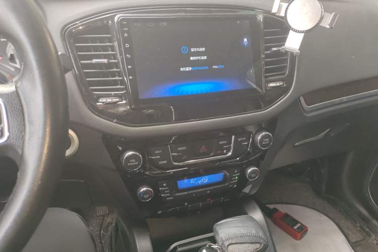 Used Geely Auto GX9 2014 2.4L Automatic Two-Wheel Drive Deluxe Model Audio And AC Panel