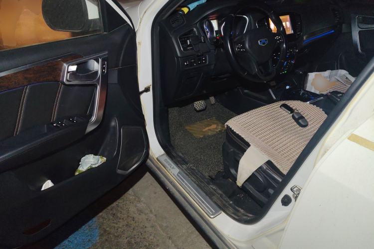 Used Geely Auto GX9 2014 2.4L Automatic Two-Wheel Drive Luxury Version Driver Seat