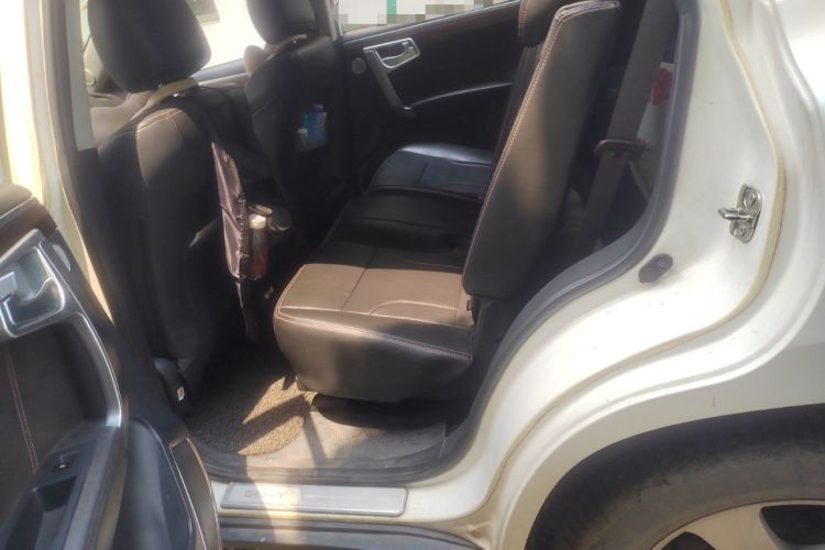Used Geely Auto GX9 2014 2.4L Automatic Two-Wheel Drive Luxury Version Left Rear Seat