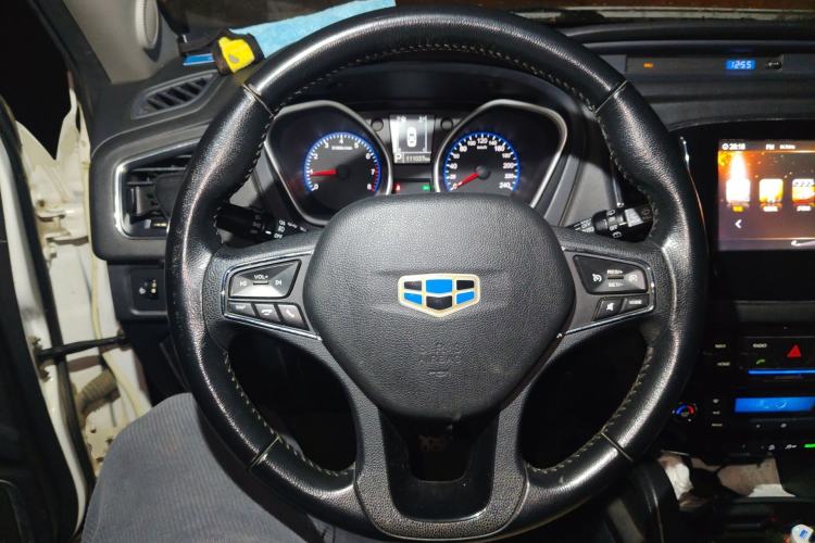 Used Geely Auto GX9 2014 2.4L Automatic Two-Wheel Drive Luxury Version Steering Wheel