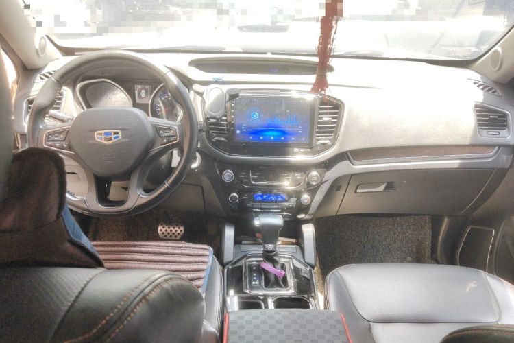 Used Geely Auto GX9 2014 2.4L Automatic Two-Wheel Drive Deluxe Model Center Console