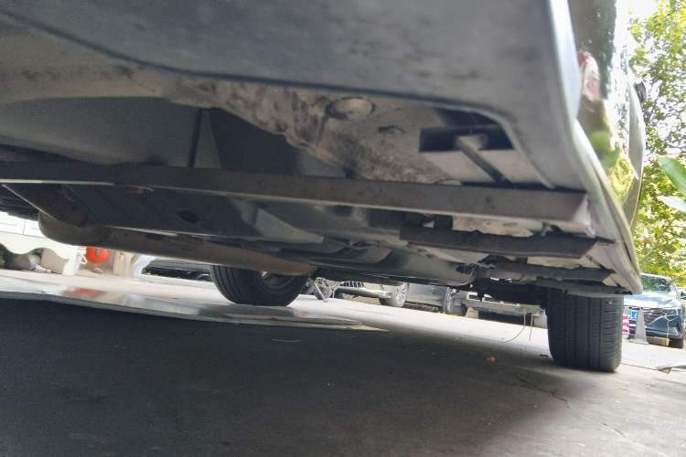 Used Geely Auto GX9 2014 2.4L Automatic Two-Wheel Drive Deluxe Model Chassis Front Left