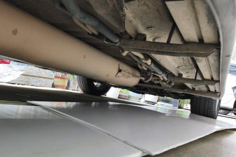 Used Geely Auto GX9 2014 2.4L Automatic Two-Wheel Drive Deluxe Model Chassis Rear Right
