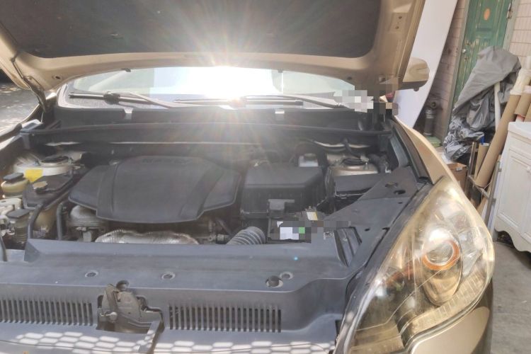 Used Geely Auto GX9 2014 2.4L Automatic Two-Wheel Drive Deluxe Model Engine Bay Left