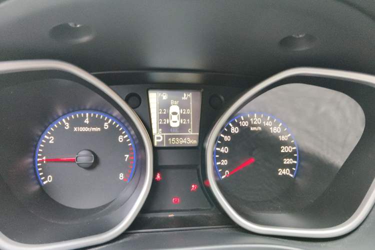 Used Geely Auto GX9 2014 2.4L Automatic Two-Wheel Drive Deluxe Model Instrument Cluster