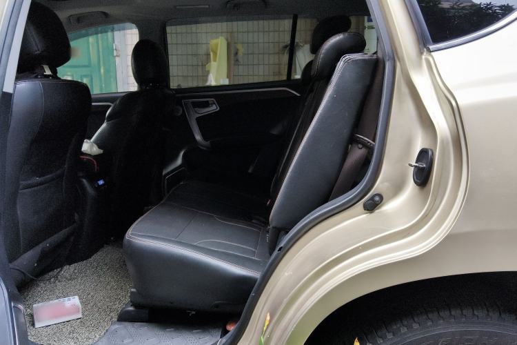 Used Geely Auto GX9 2014 2.4L Automatic Two-Wheel Drive Deluxe Model Left Rear Seat
