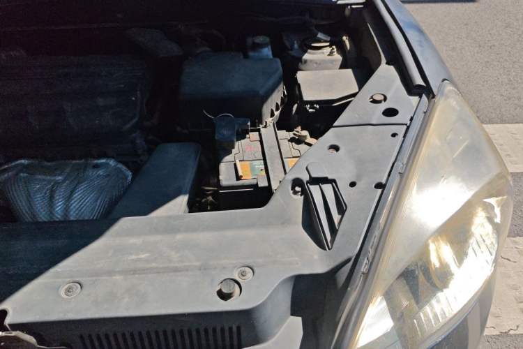 Used Geely Auto GX9 2016 2.4L Automatic Two-Wheel Drive Deluxe Upgrade Edition Engine Bay Left