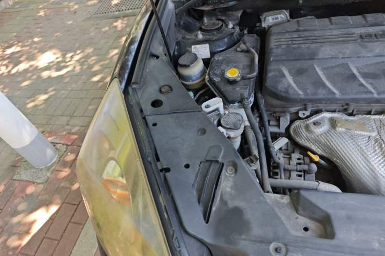Used Geely Auto GX9 2016 2.4L Automatic Two-Wheel Drive Deluxe Upgrade Edition Engine Bay Right