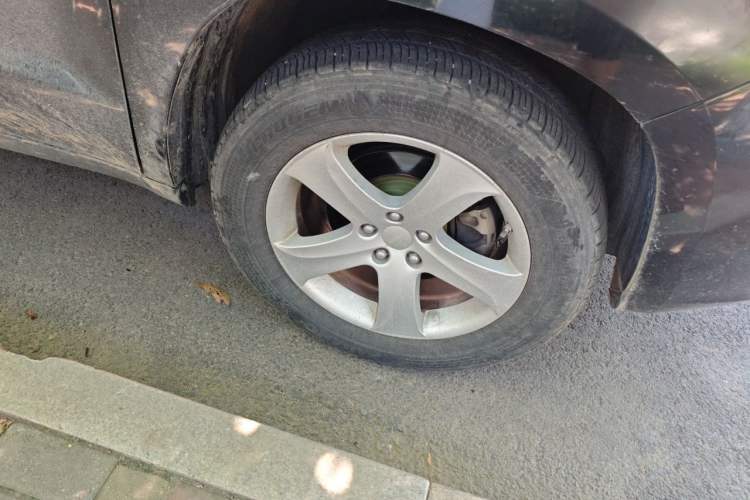 Used Geely Auto GX9 2016 2.4L Automatic Two-Wheel Drive Deluxe Upgrade Edition Right Front Wheel Hub