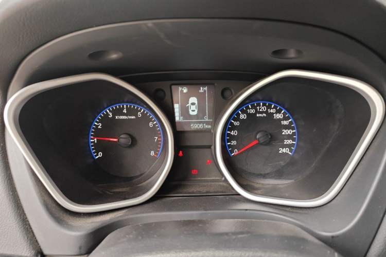 Used Geely Auto GX9 2016 2.4L Manual 4x4 Prestige Edition Instrument Cluster
