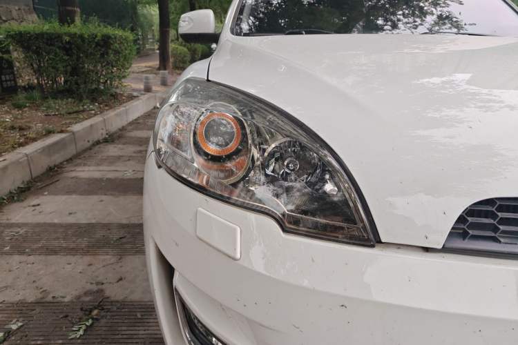 Used Geely Auto GX9 2016 2.4L Manual 4x4 Prestige Edition Right Front Headlight