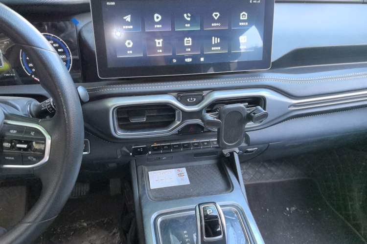 Used Geely Auto Haoyue 2020 1.8TD Automatic Comfort Edition 7-Seater Audio And AC Panel