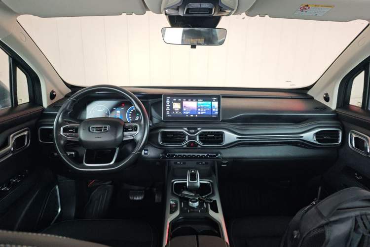 Used Geely Auto Haoyue 2020 1.8TD DCT Luxury Model 5 Seats Center Console