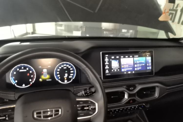 Used Geely Auto Haoyue 2020 1.8TD DCT Luxury 7-Seater Center Console