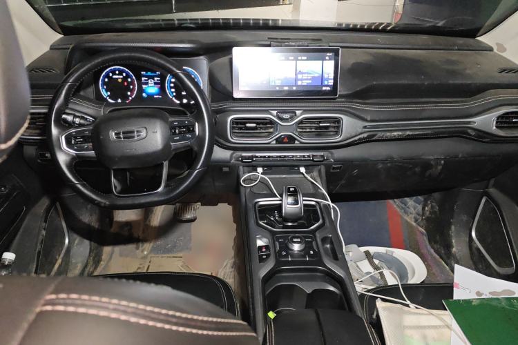 Used Geely Auto Haoyue 2020 1.8TD DCT Luxury 7-Seater Center Console